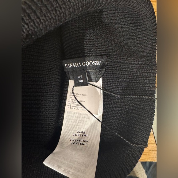 Canada Goose 100% Genuine BLACK Knit Heather w/Artic Logo,UNISEX-One Size,NWT - Picture 4 of 8